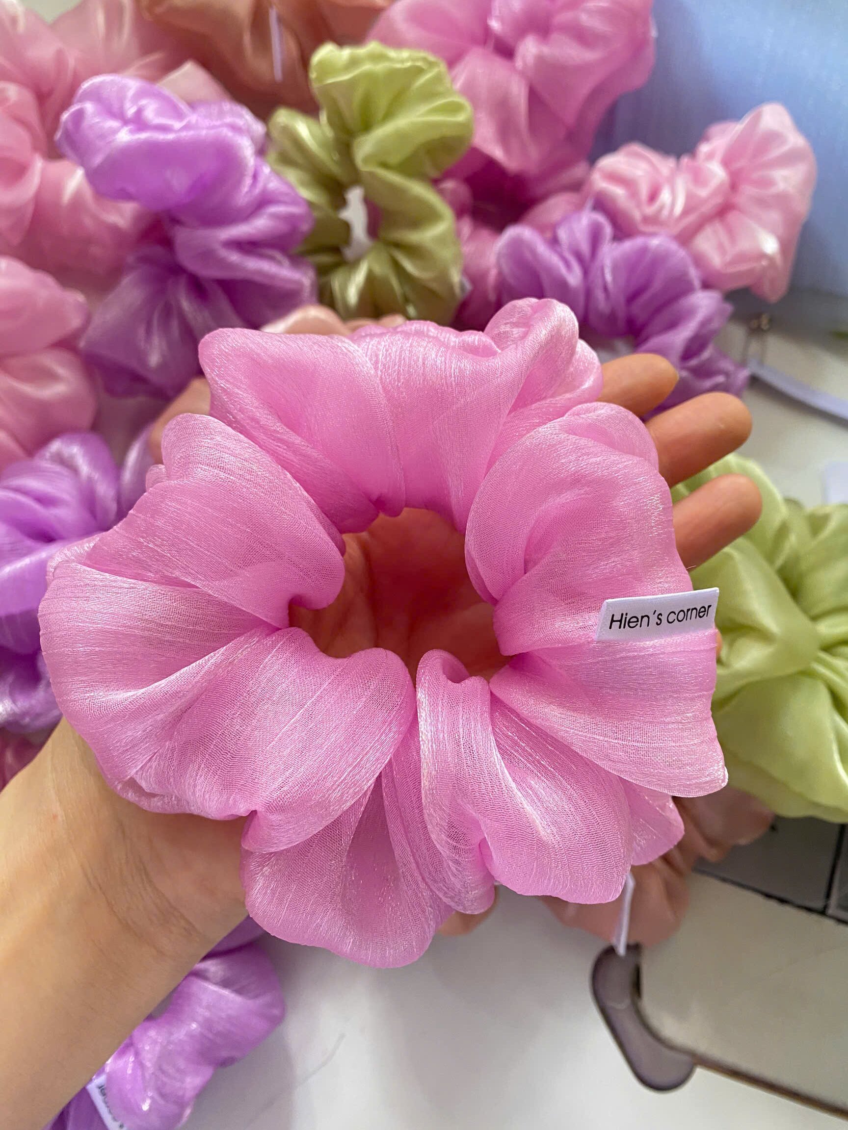 Cột tóc vải Scrunchies Voan tơ gân óng ánh bồng bềnh