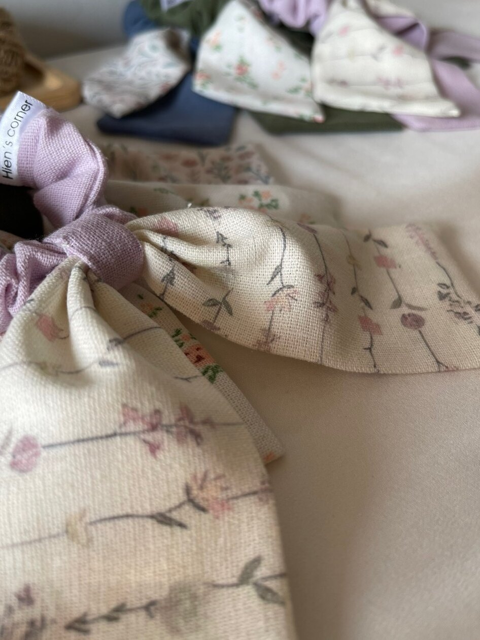 Cột tóc nơ đôi Linen